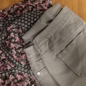 Maurices 18 Regular Grey Jeggings